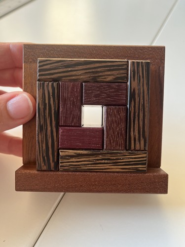 Square target holz pelikan - square,