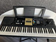 Yamaha YPT-220 Keyboard +