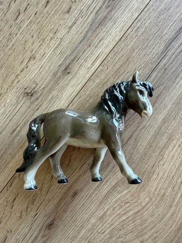 Goebel pferd keramik figur - pferd,