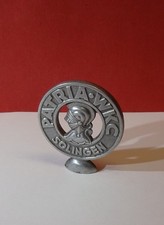 Original alte PATRIA WKC Solingen Schutzblechfigur Emblem