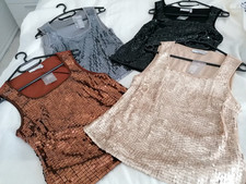 4 TOPS MIT PAILLETTEN 