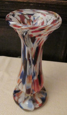 Blumenvase in bunten Farben