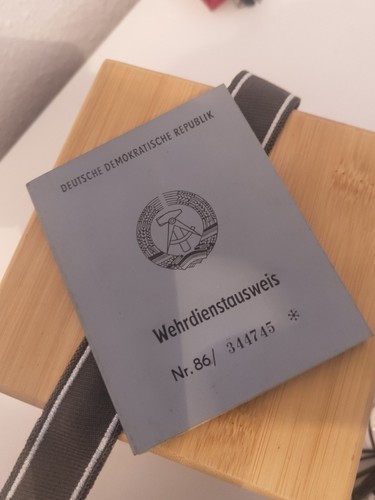 Nva grenze wehrdienstausweis - nva,