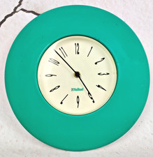 Rarität Vaillant Vintage Werbeuhr Reklame Wanduhr Grün Metall Quarz 32cm