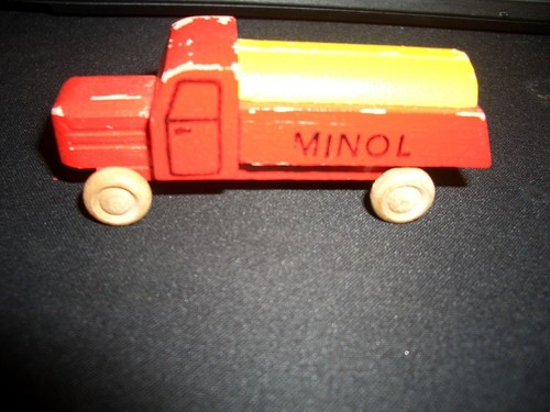 Kleines holzauto minol auto - kleines,