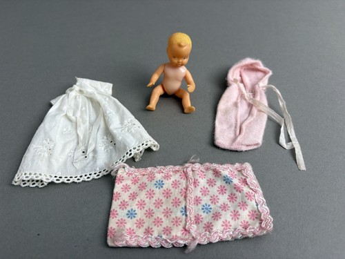 Vintage first barbie baby sits - barbie,