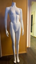 Schaufensterpuppe weiblich - schaufensterpuppe,