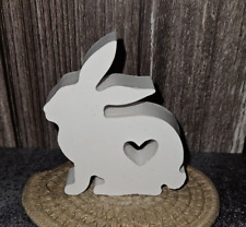 Deko Osterhasen mit Herz Ostern  Figur Hase