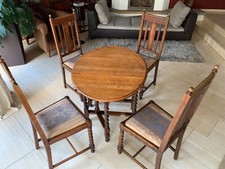 Antiker Tisch, Tee- Kaffee- Kreativ- Zimmer, klappbar, dazu gehören 4 Stühle