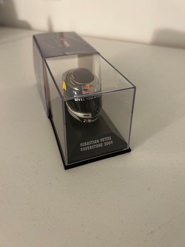 Minichamps helm sebastian - 1:8,