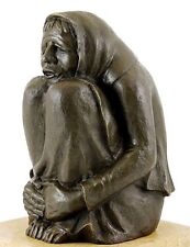 Frierende Alte (1937) - Moderne Bronzeskulptur, signiert Ernst Barlach