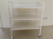 Rollwagen weiss guter Zustand mit Lupenlampenhalterung für Kosmetikstudio