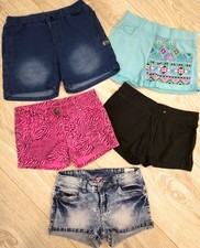 5 Shorts kurze Hosen 146