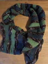 Handgestrickter Schal Und Mütze Camouflage Style