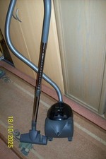 SIEMENS--BIGBAG-3I--Bodenstaubsauger--2000 Watt--funktionstüchtig