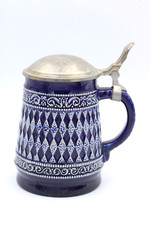 MR Marzi & Remy Bierkrug aus Keramik blau mit Zinndeckel DBGM Vintage H 17 cm