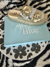 Goldene Pantoletten Alma Blue