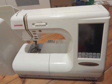 Janome MC 10001 mit viel Zubehör+dt.Anleitung