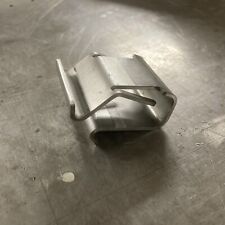 Deutz DX Gummi Kotflügel Klammer Blech Halteblech Stahl Mastercab Halter Clip