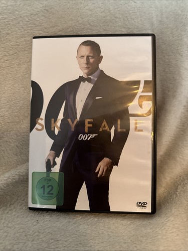 James bond 007 skyfall - james,