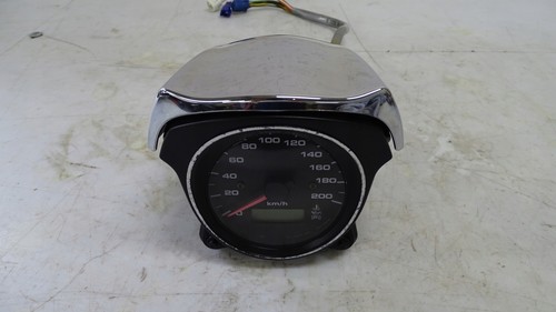 Suzuki intruder 800 tacho - 800,