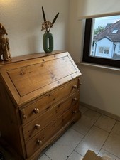 Sekretär aus Kiefernholz – viel Stauraum, klassisches Design