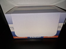 Universal Hobbies Fendt Vario 820 mit breite Räder in  1:32. 