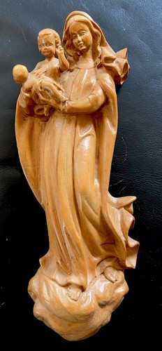 Alte holzgeschnitzte figur - alte,