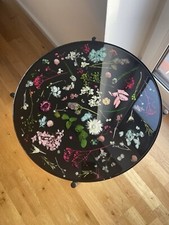 Couchtisch/ Beistelltisch aus