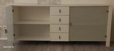 Weißes sideboard mit 4 - sideboard,