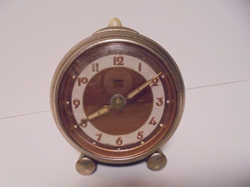 Alter mechanischer wecker von - alter,