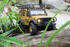 FMS Land Rover Defender 90