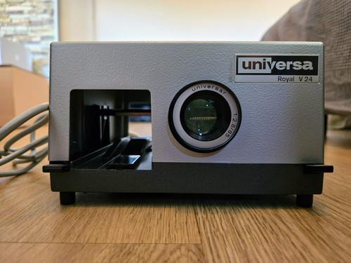 Diaprojektor minox universa - diaprojektor,
