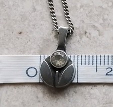 Vintage: Sten & Lane Anhänger mit Bergkristall u. 40 cm. langem Silberkettchen.