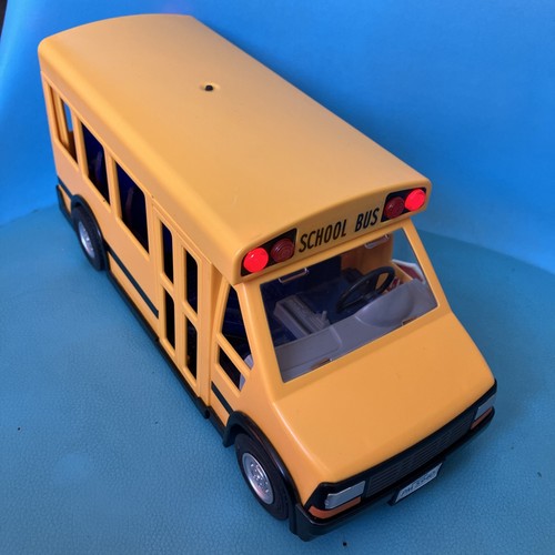 Gelber schulbus playmobil - schulbus,
