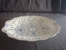 Porzellan Schale,  Schumann Arzberg durchbruch , Strohblume , Kobalt