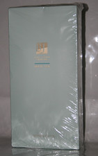 Beate Johnen Skinlike MED.OX