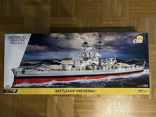 Cobi 4835 battleship - -,