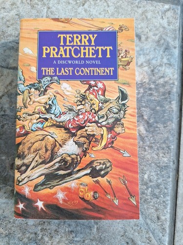 Terry pratchett discworld - pratchett, a