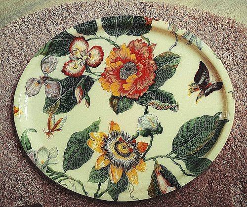 Großes farbenfrohes tablett - großes,