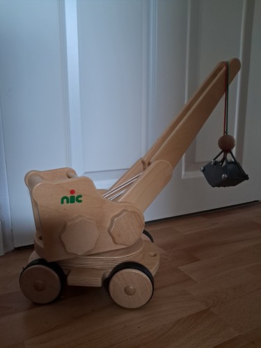 Nic bagger aus - bagger, holz