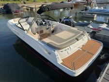 Motorboot Mieten - Komplett auf Trailer - ab 800€ pro Woche  - SeaRay - Bayliner
