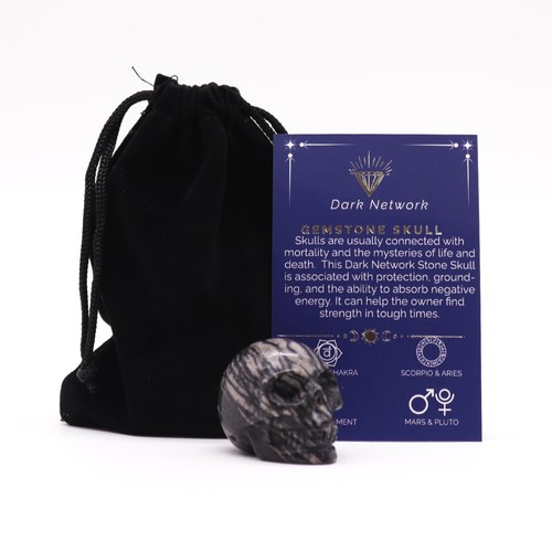 Kleiner edelstein totenkopf - edelstein,