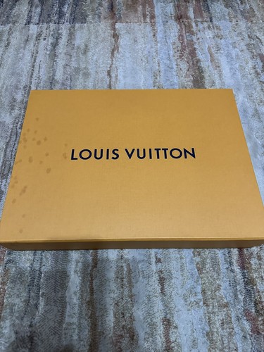 Louis vuitton - louis,