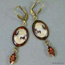 Aus dem Strass-Palast