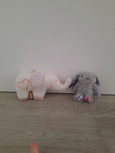 Spieluhrelefant und stofftier - spieluhrelefant,