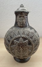 Kanne aus Keramik mit Zinndeckel 23 cm hoch