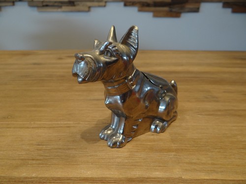 Alte spardose hund - spardose, aus