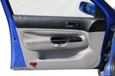 1x Golf 4 Bora Türverkleidung