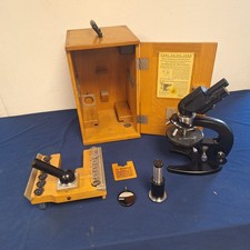 Altes großes Mikroskop Carl